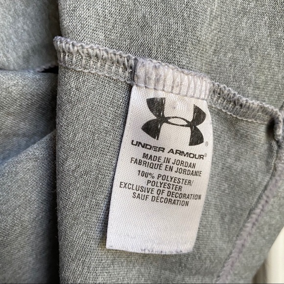 Under Armour Short Sleeve V Neck T Shirt - Picture 4 of 7
